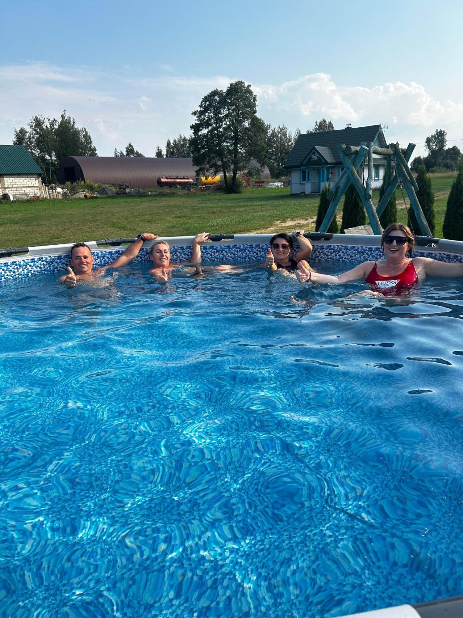 Villa Dom Na Starym Goscincu Tiszyna Dubicze Cerkiewne Exterior foto